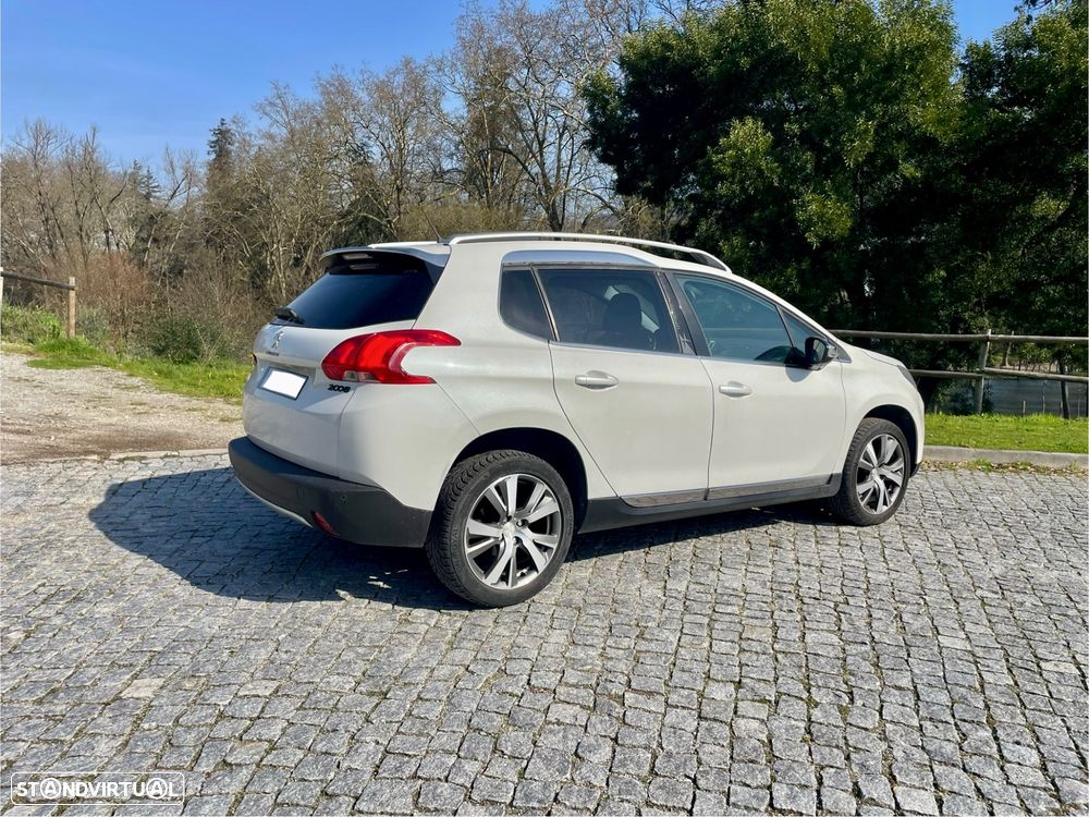 Peugeot 2008 1.2 PureTech Crossway - 2
