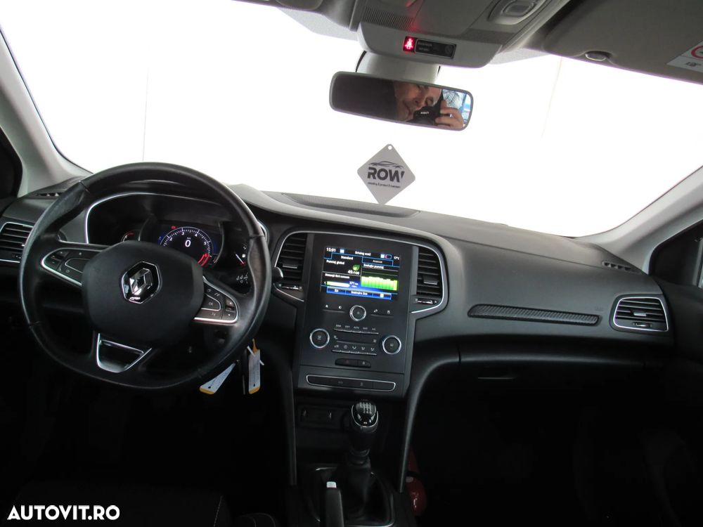 Renault Megane TCe GPF Business - 10