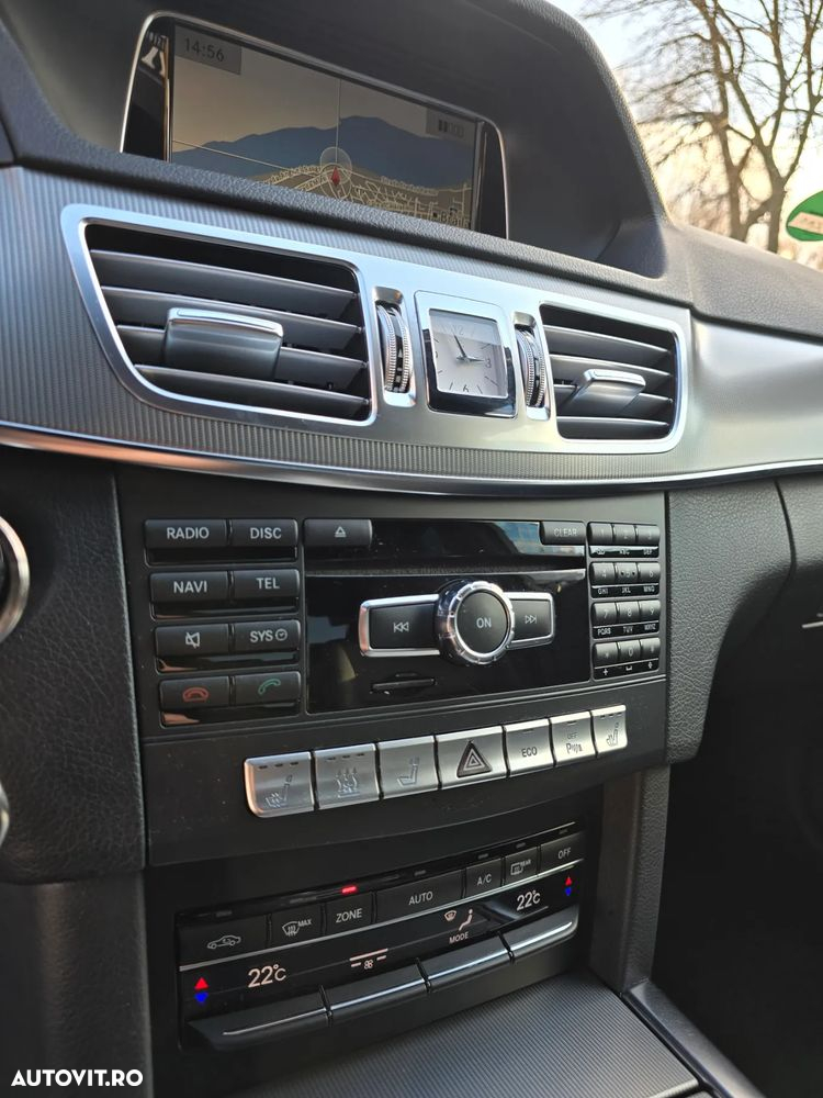 Mercedes-Benz E 300 BLUETEC - 21