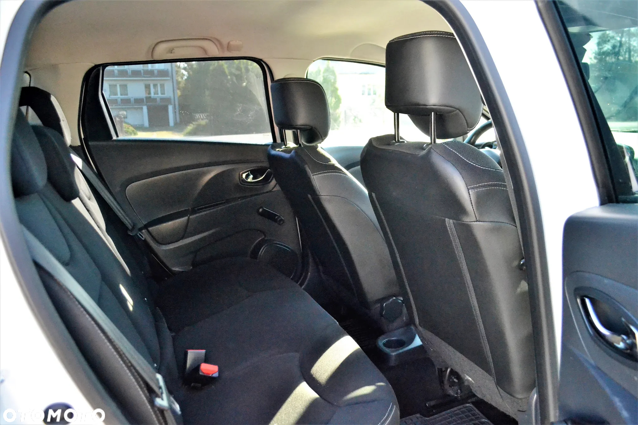 Renault Clio 1.5 dCi Energy Life - 10