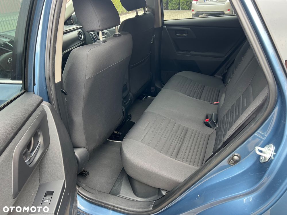 Toyota Auris - 19