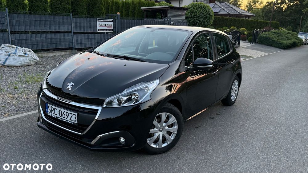 Peugeot 208 - 22