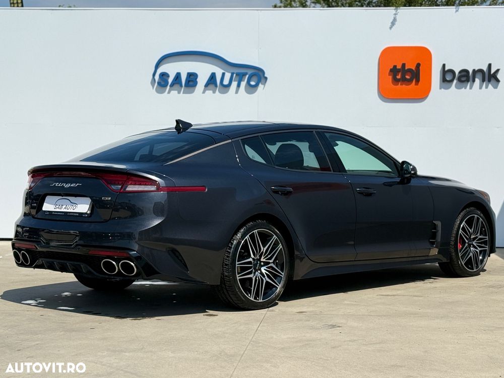 Kia Stinger 3.3 T-GDI 8AT AWD GT - 34