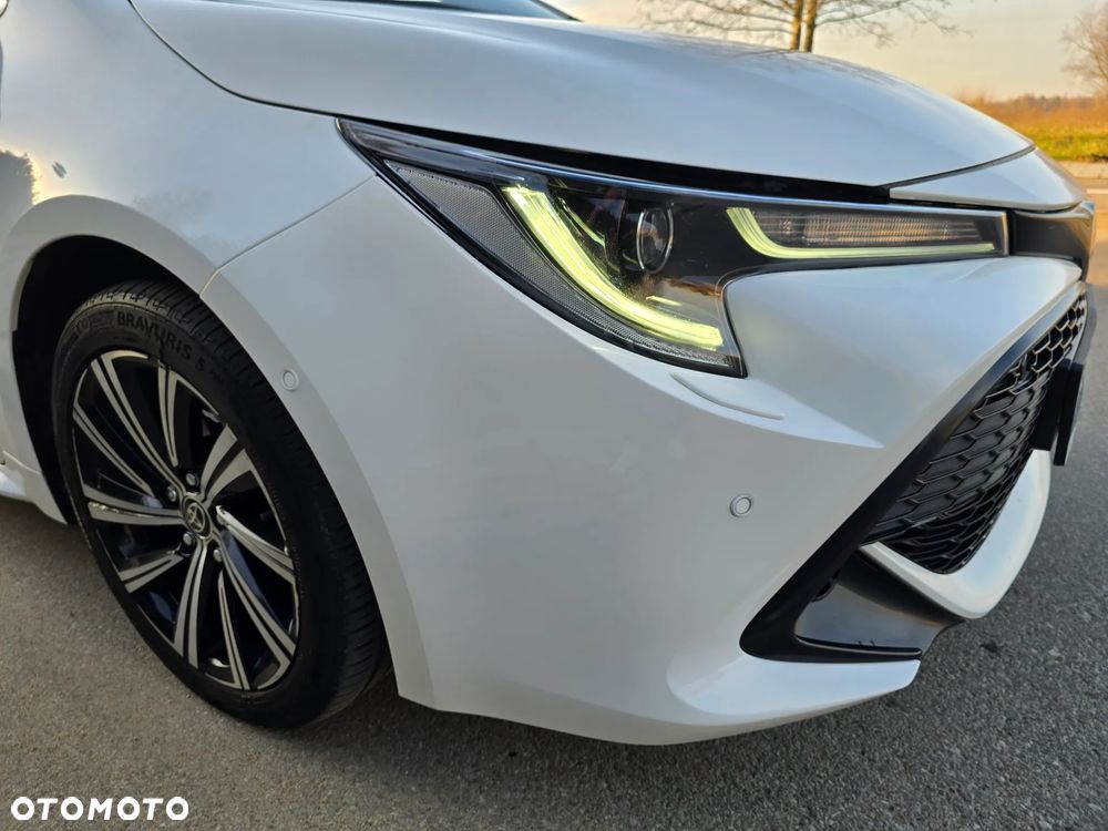 Toyota Corolla 2.0 Hybrid Comfort - 6