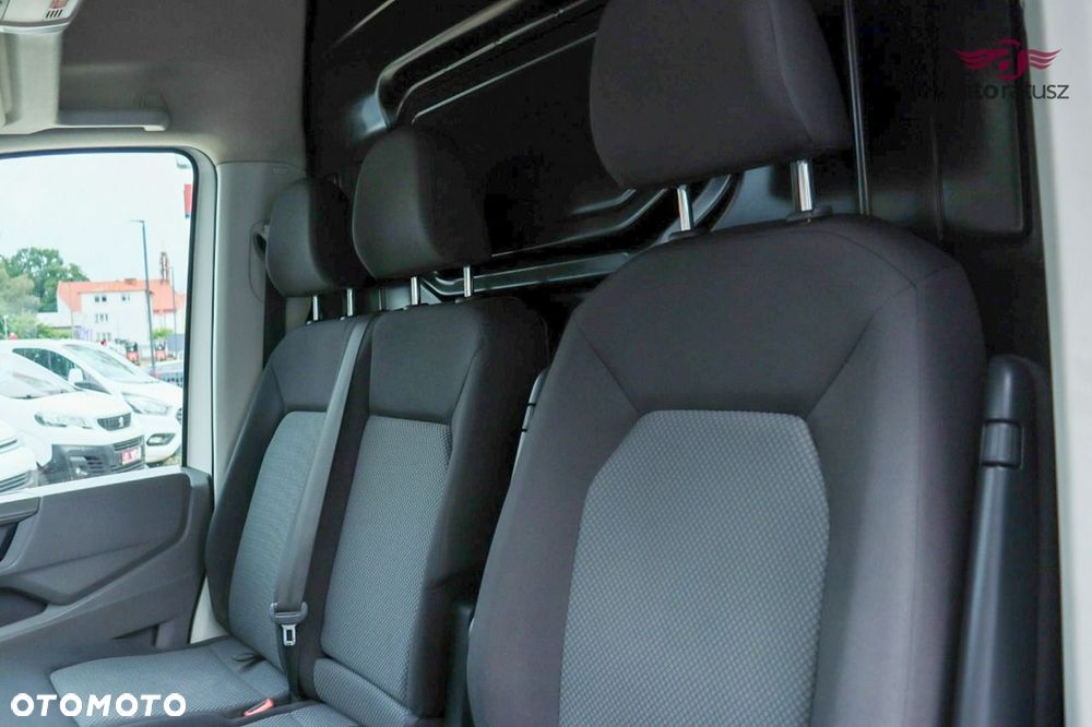 Volkswagen Crafter - 13