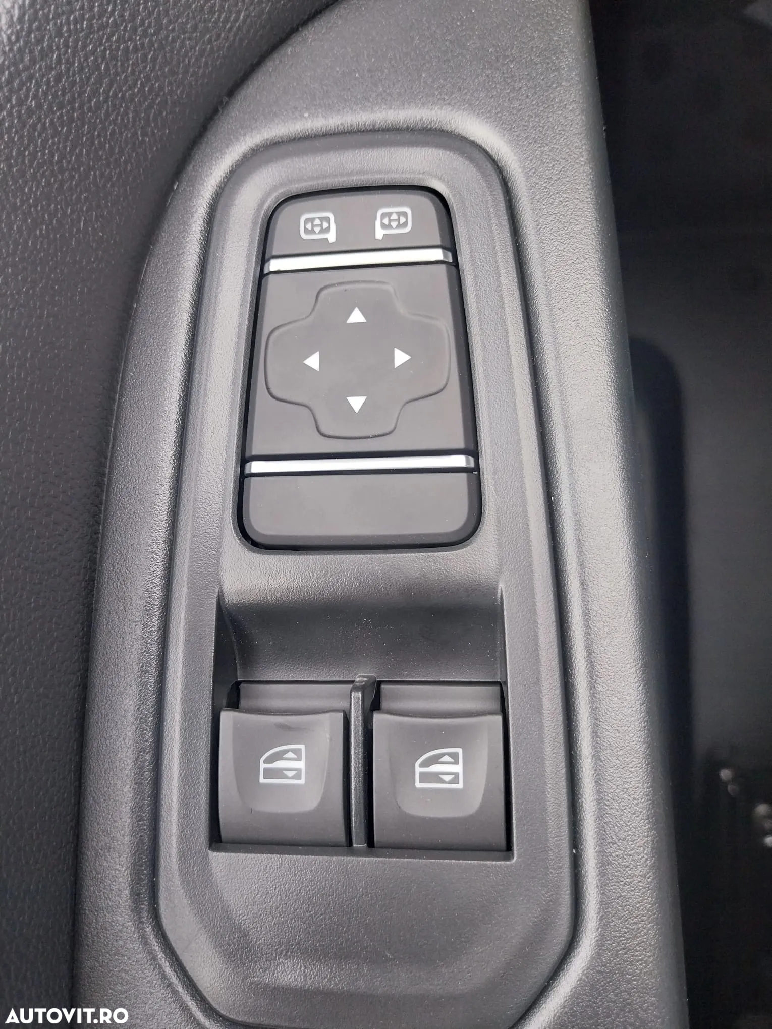 Renault Trafic 2.0 Blue dCi 150 Furgon Cabina Dubla L2H1 - 10