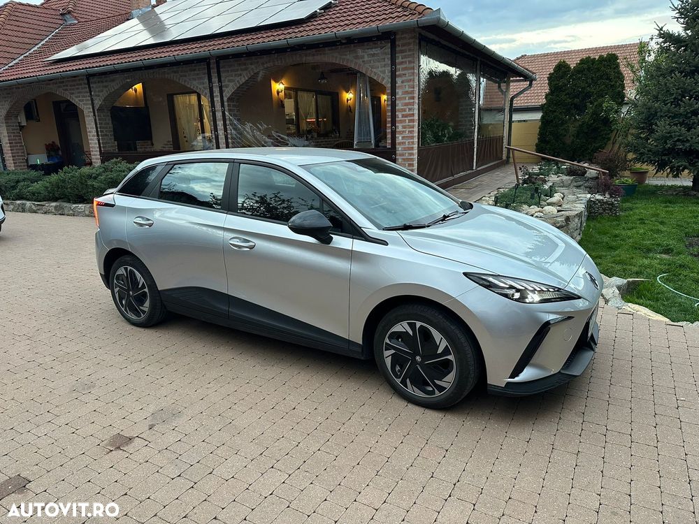 MG MG4 EV 51 kWh Explore - 1