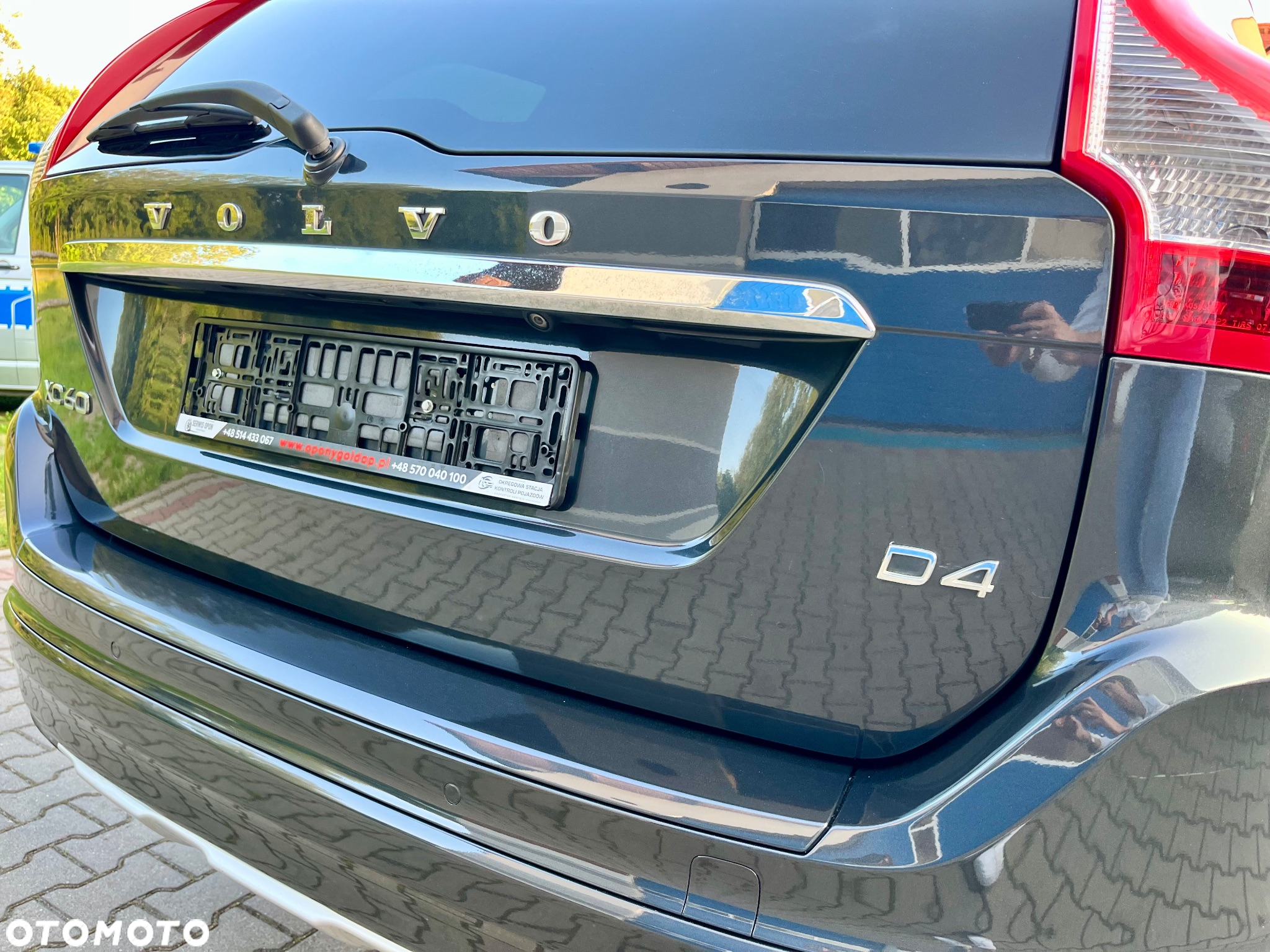 Volvo XC 60 D4 Momentum - 9