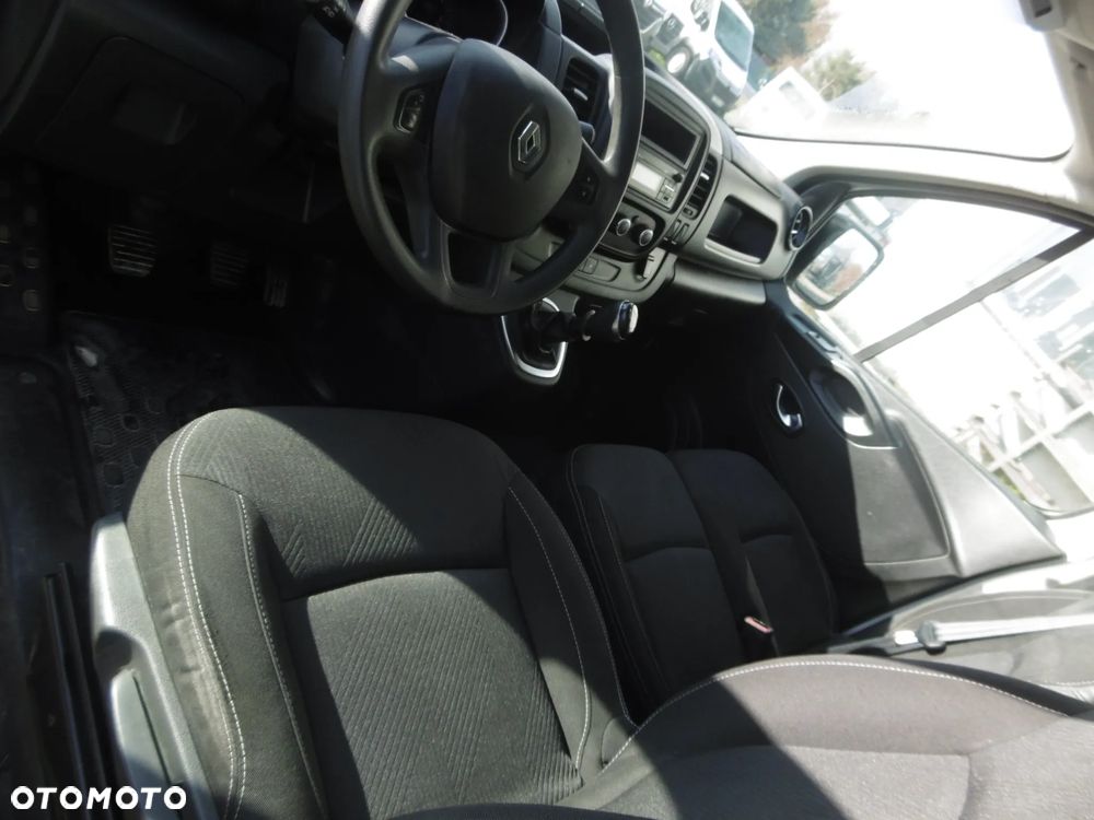 Renault Trafic - 8