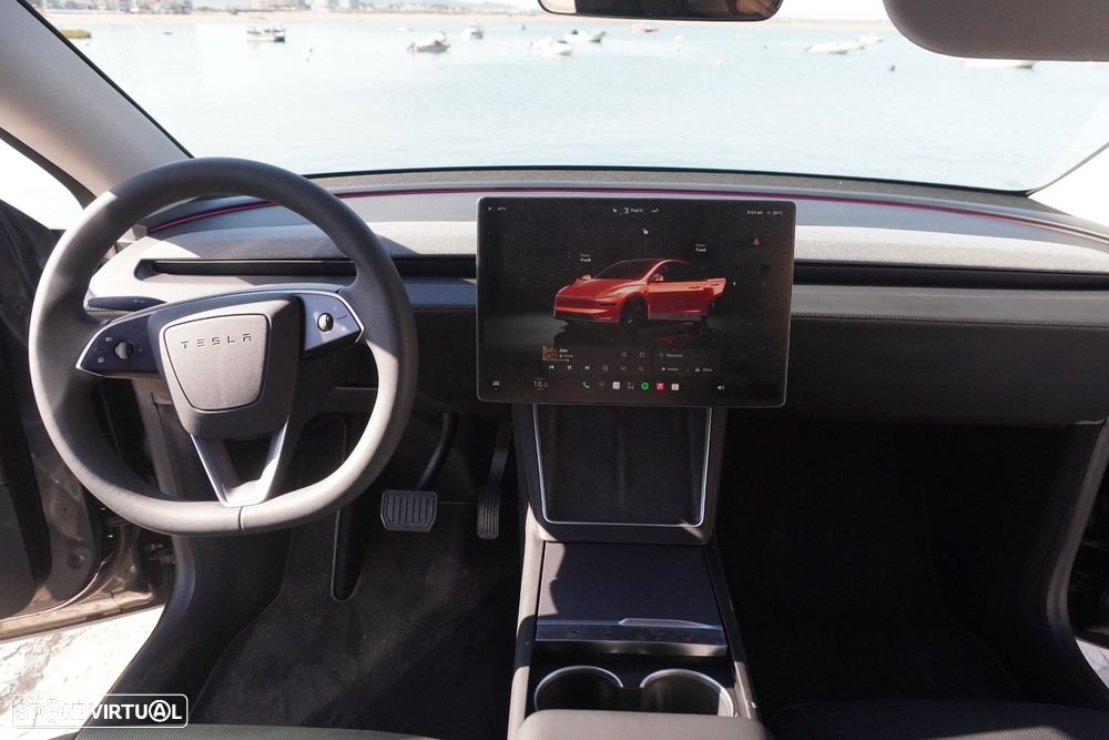 Tesla Model Y Long Range Tração Integral — fotografia 26