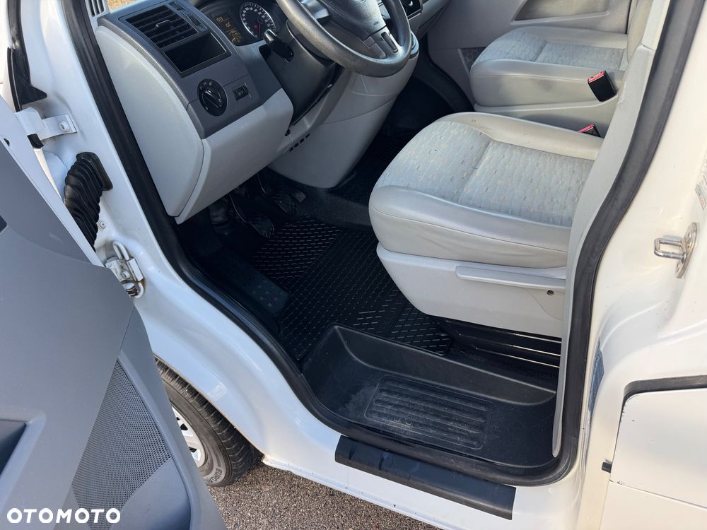 Volkswagen Transporter - 31