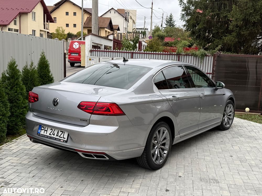 Volkswagen Passat 2.0 TDI DSG 4Mot Highline - 8