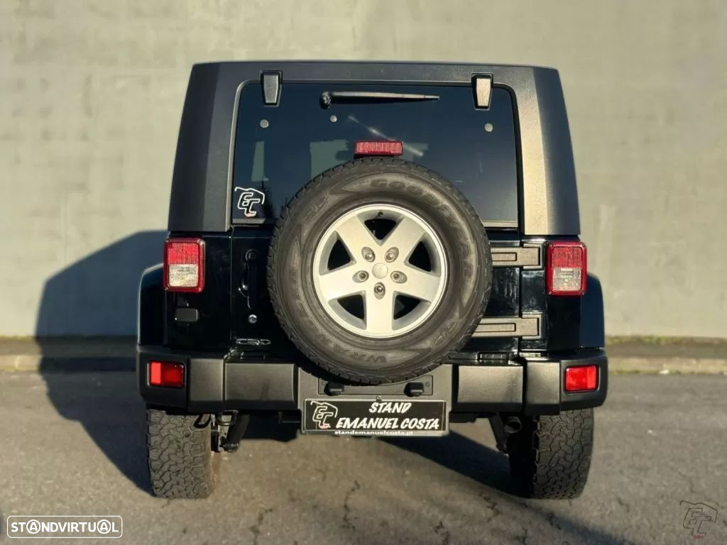 Jeep Wrangler Unlimited 2.8 CRD DPF Auto Sahara - 4