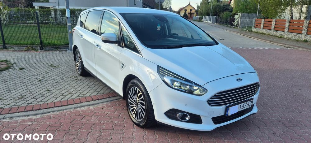 Ford S-Max 2.0 EcoBlue Titanium - 1