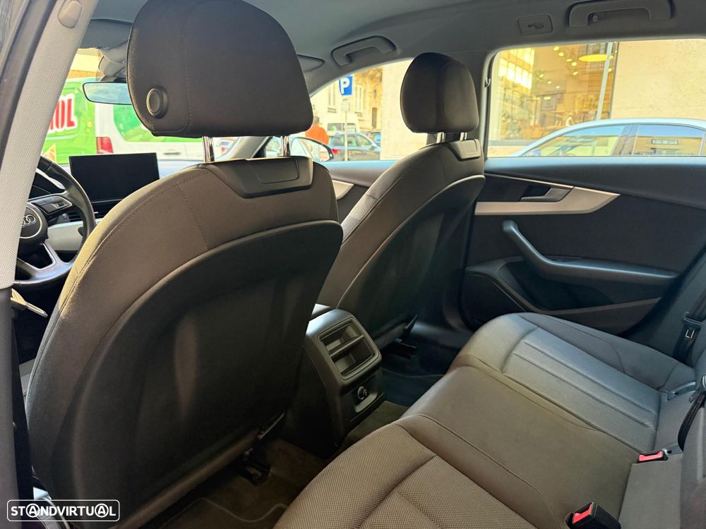 Audi A4 Avant 35 TDI S line S tronic - 12