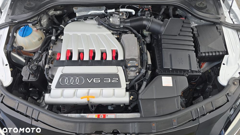 Audi TT Coupé 3.2 Quattro - 34