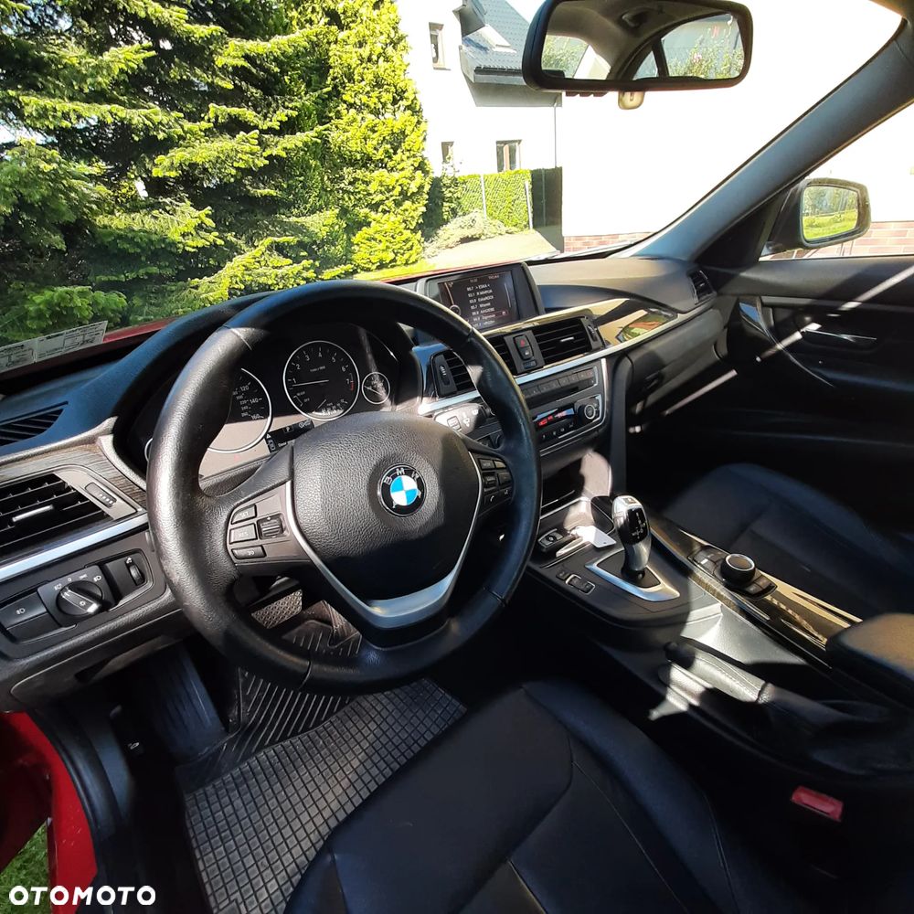 BMW Seria 3 328i xDrive - 9