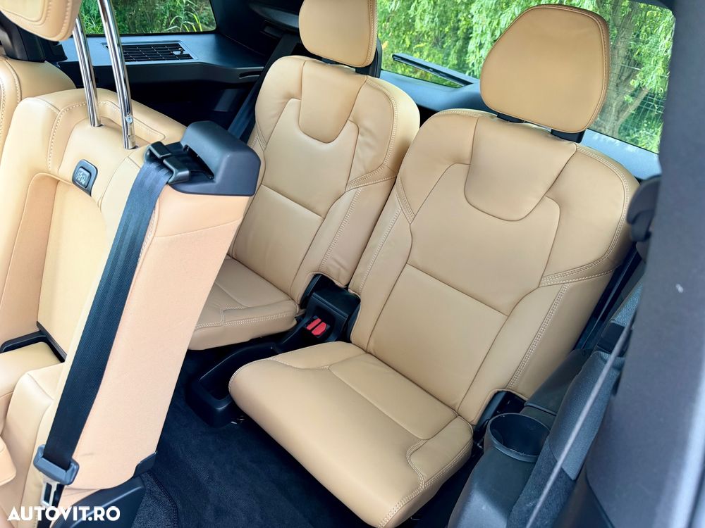 Volvo XC 90 - 18