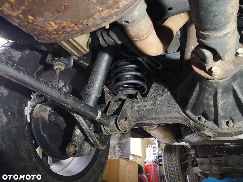 Toyota Land Cruiser - 20