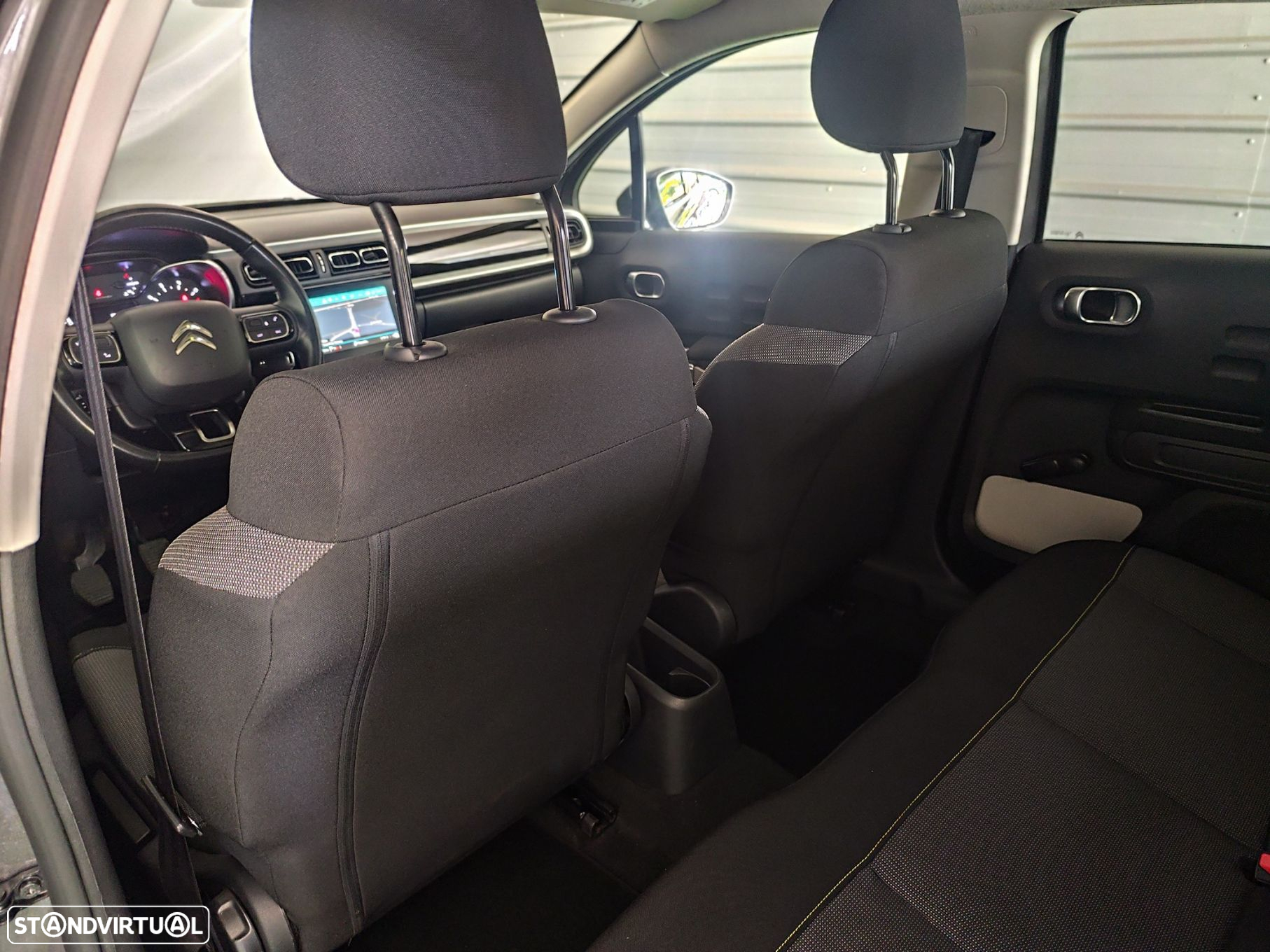 Citroën C3 1.2 PureTech Shine - 27