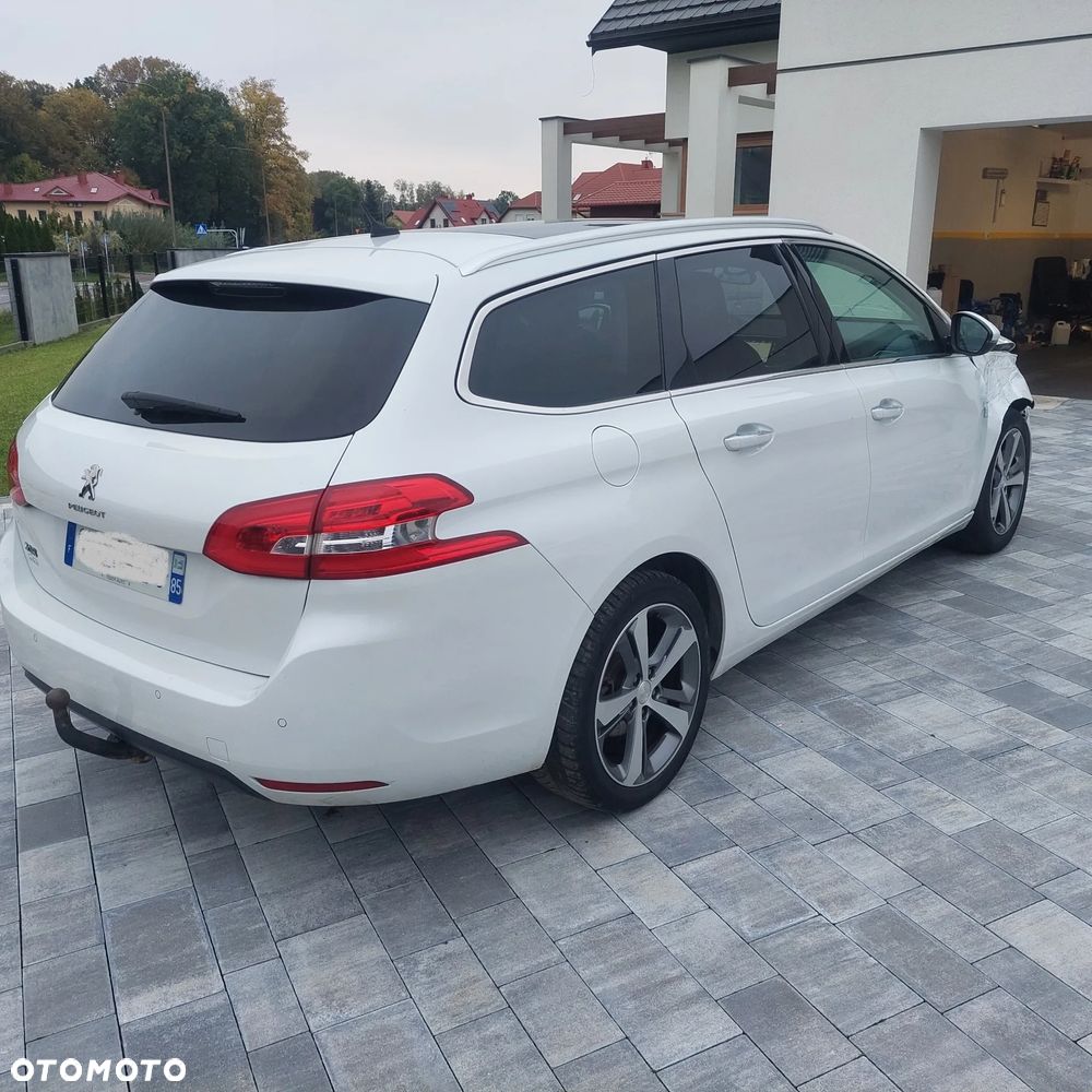 Peugeot 308 1.2 PureTech GPF Allure Pack S&S - 5