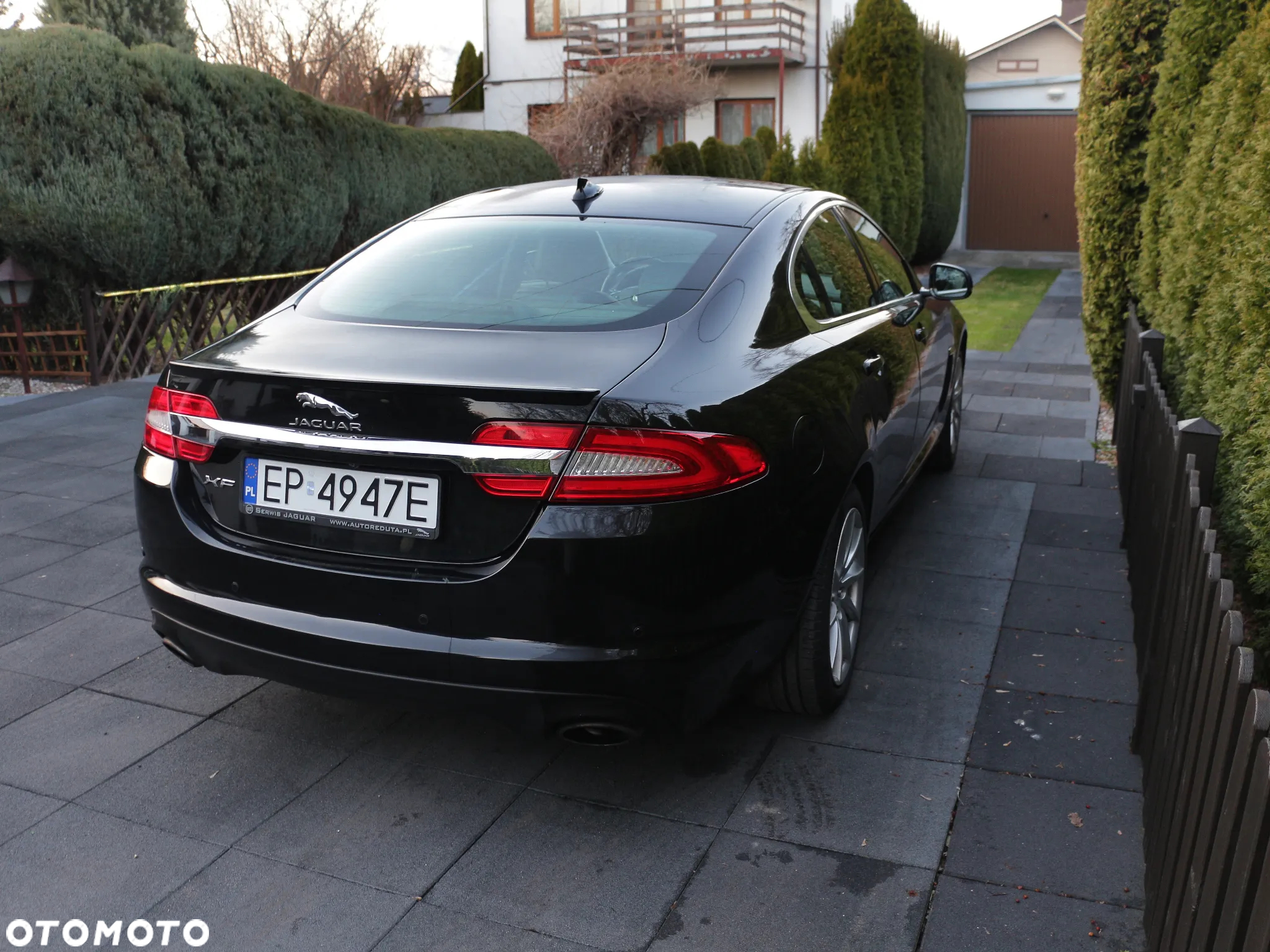 Jaguar XF 2.0 T Luxury - 8