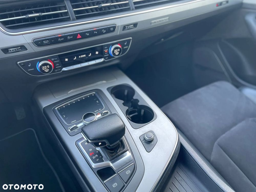 Audi Q7 3.0 TDI ultra Quattro Tiptronic - 27