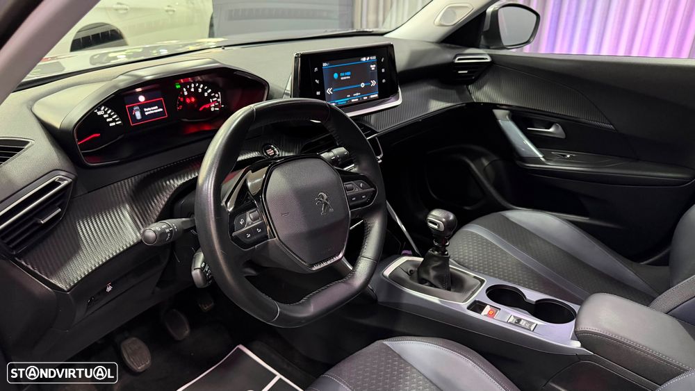 Peugeot 2008 1.2 PureTech Allure Pack - 4