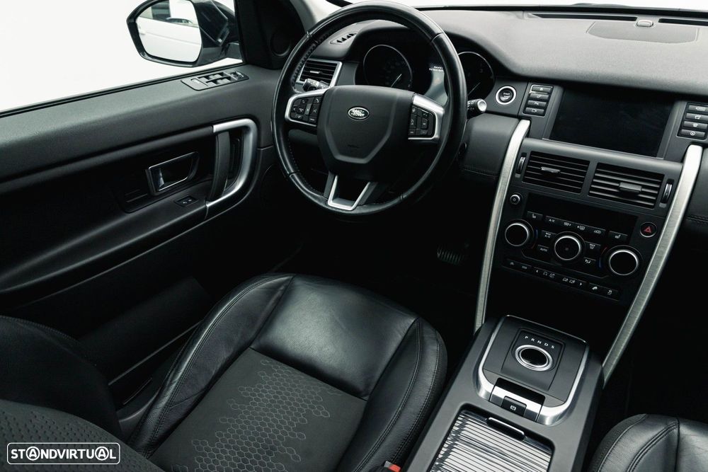 Land Rover Discovery Sport 2.0 TD4 SE Auto - 14