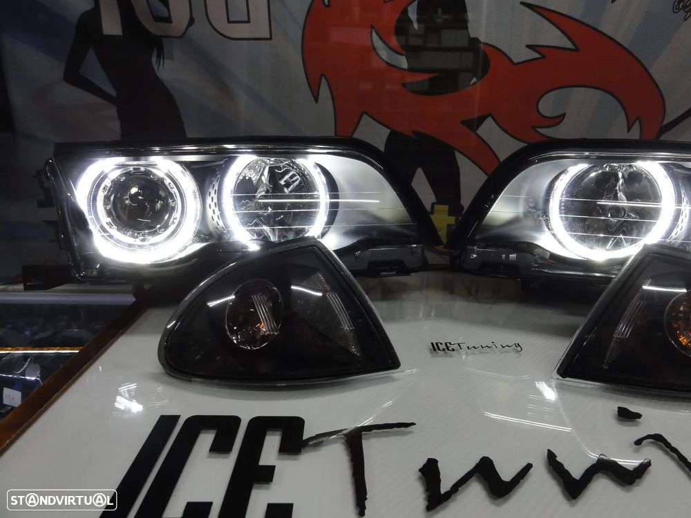 Faróis angel eyes com luz branca 5000k para BMW E46 4 portas / limosine 98-01 fundo preto com angel eyes em branco - 16