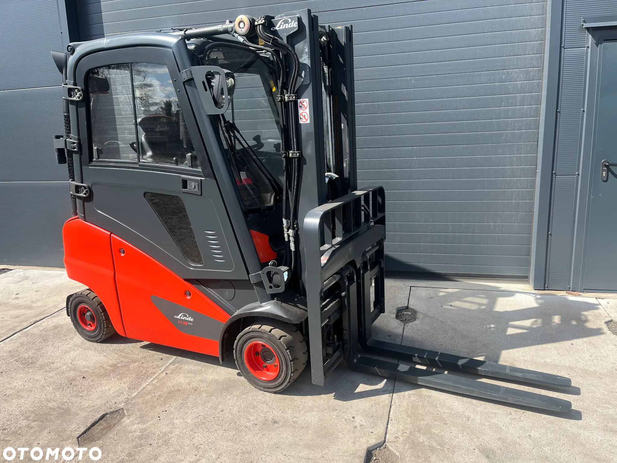 Linde H18T 391 Gaz LPG TRIPLEX Pełna kabina WAGA Pozycjoner Przesuw Oświetlenie drogowe - 4