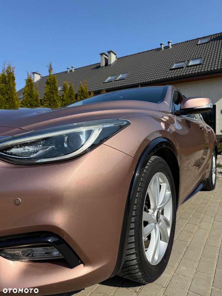 Infiniti Q30 1.5d Business 7DCT - 4