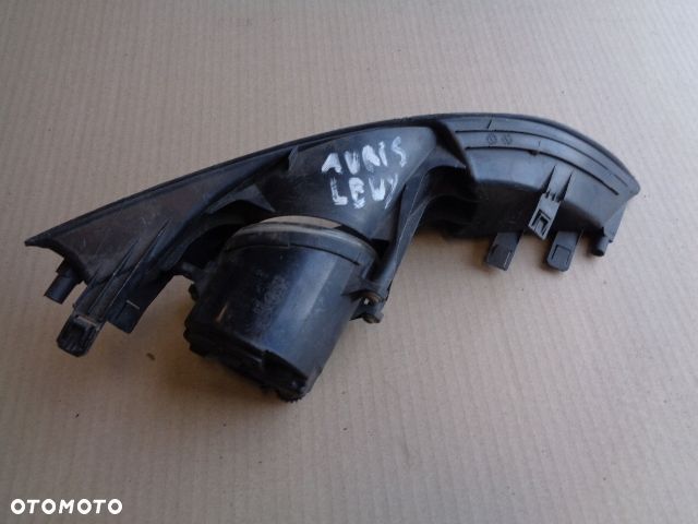 HALOGEN LEWY Z RAMKĄ TOYOTA AURIS I 07-10 - 2