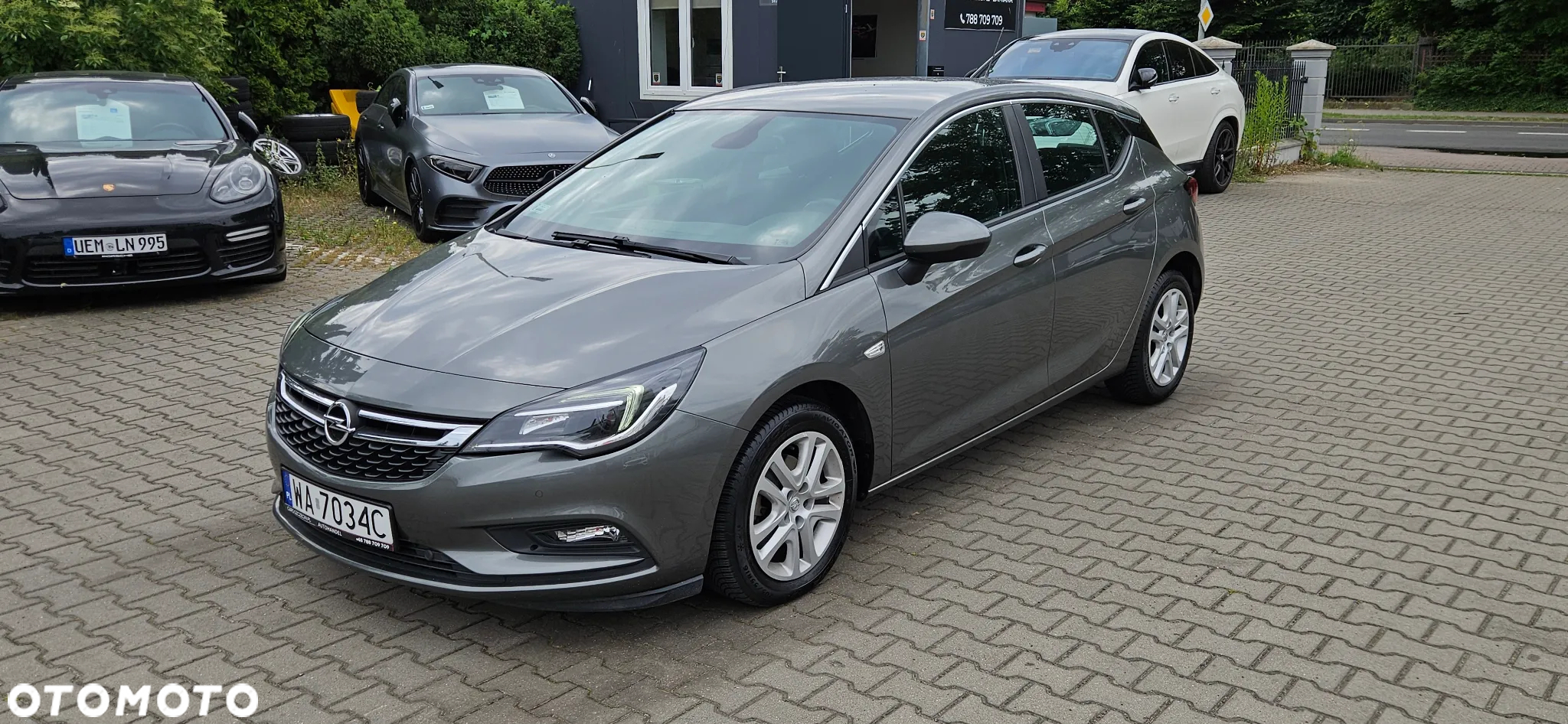 Opel Astra - 2