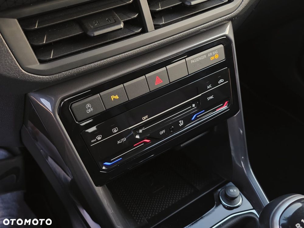 Volkswagen T-Cross - 10