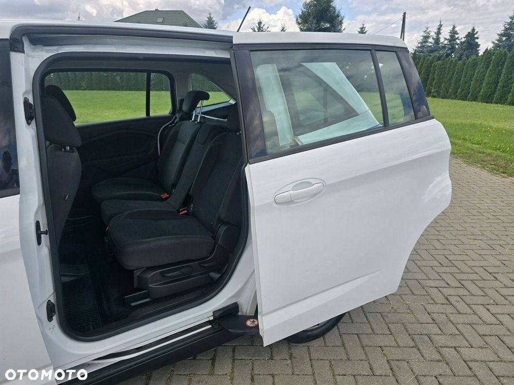Ford Grand C-MAX - 16