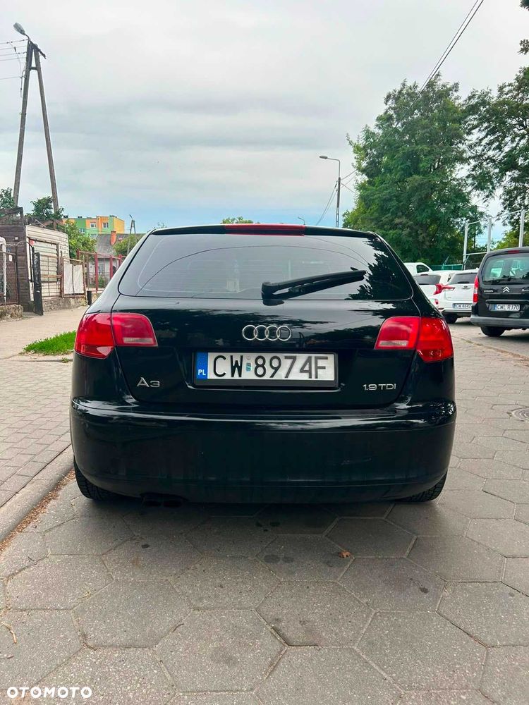 Audi A3 Sportback - 2
