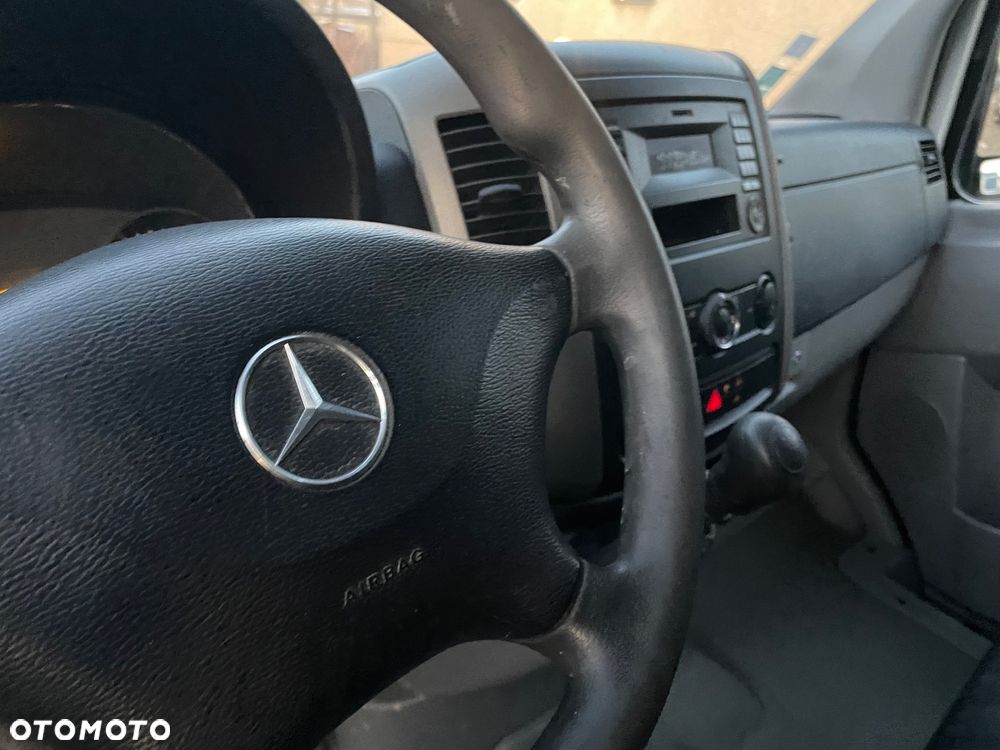 Mercedes-Benz Sprinter 316 Cdi blaszak furgon  Długi wysoki klimatronic - 23