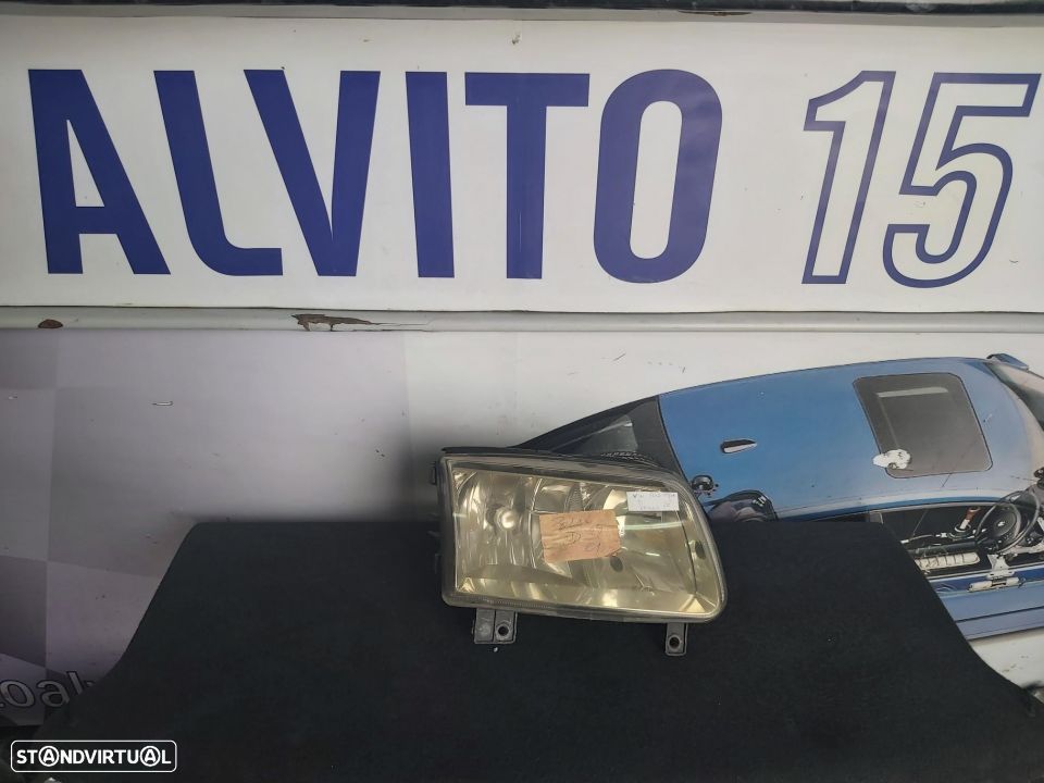 Farol Direito Vw Polo 99/01 - 1