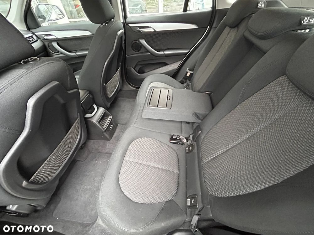 BMW X1 sDrive18d - 19