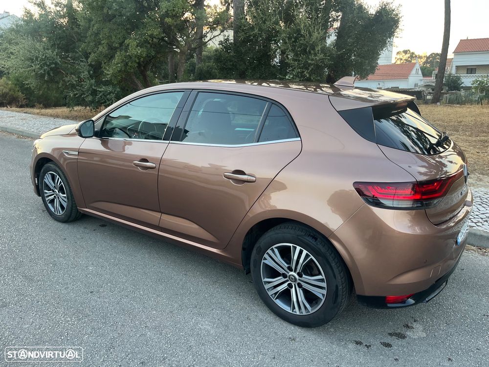 Renault Mégane 1.5 Blue dCi Intens EDC - 4