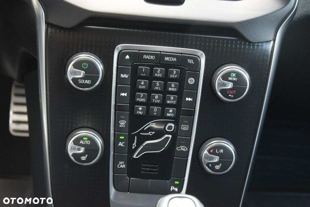 Volvo V40 D2 Kinetic - 28