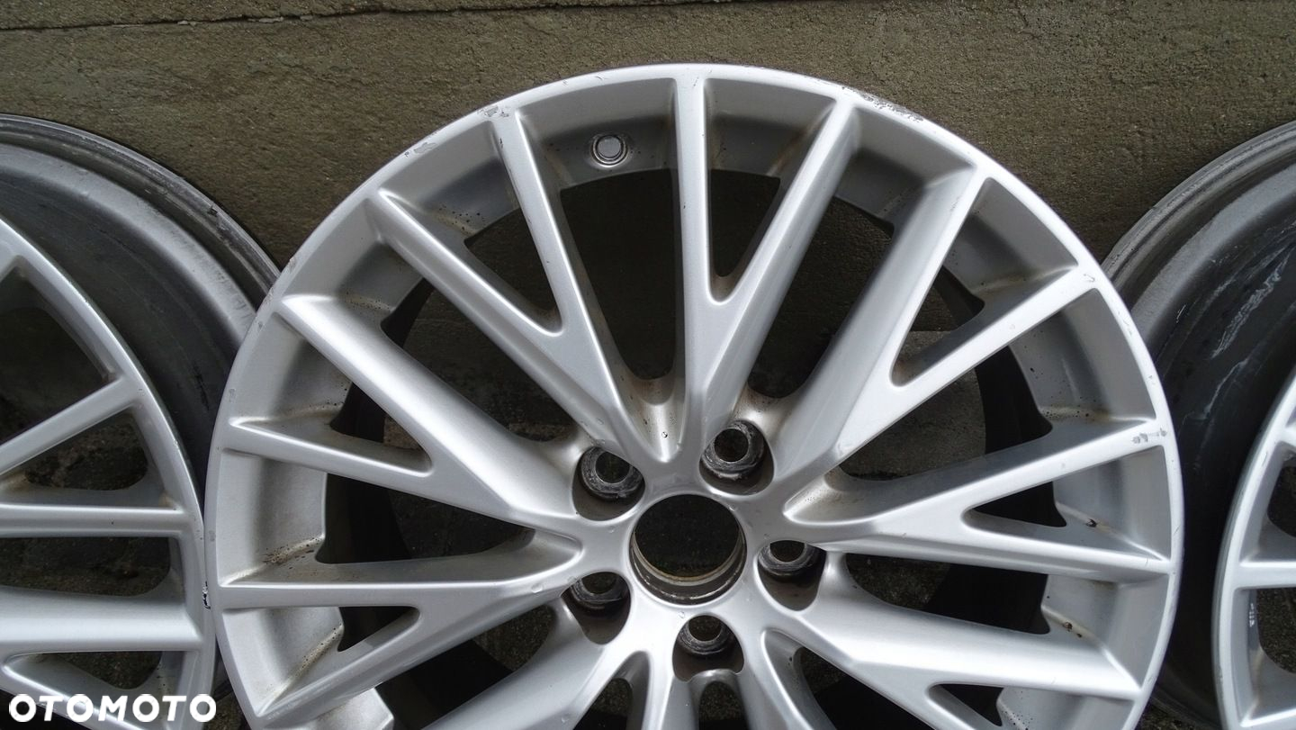 LEXUS HS, NX 8Jx18 ET45.5, 8.5Jx18 ET50 5x114.3 - felgi AMT - 4