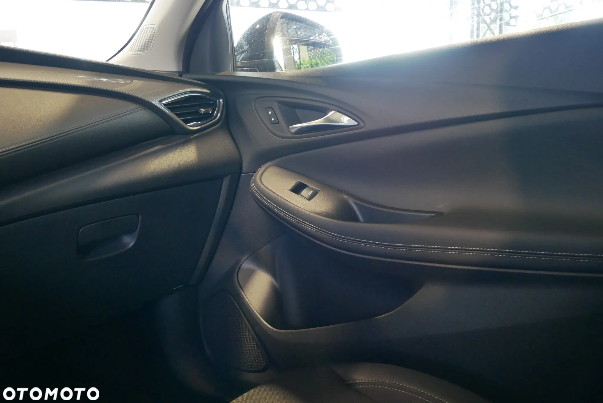 Buick Encore - 28