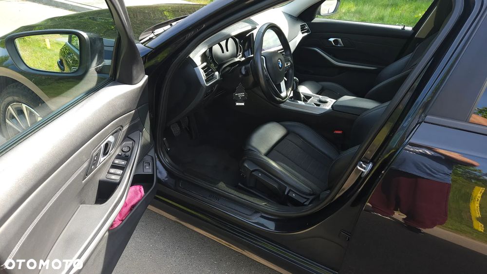 BMW Seria 3 318d Advantage - 15