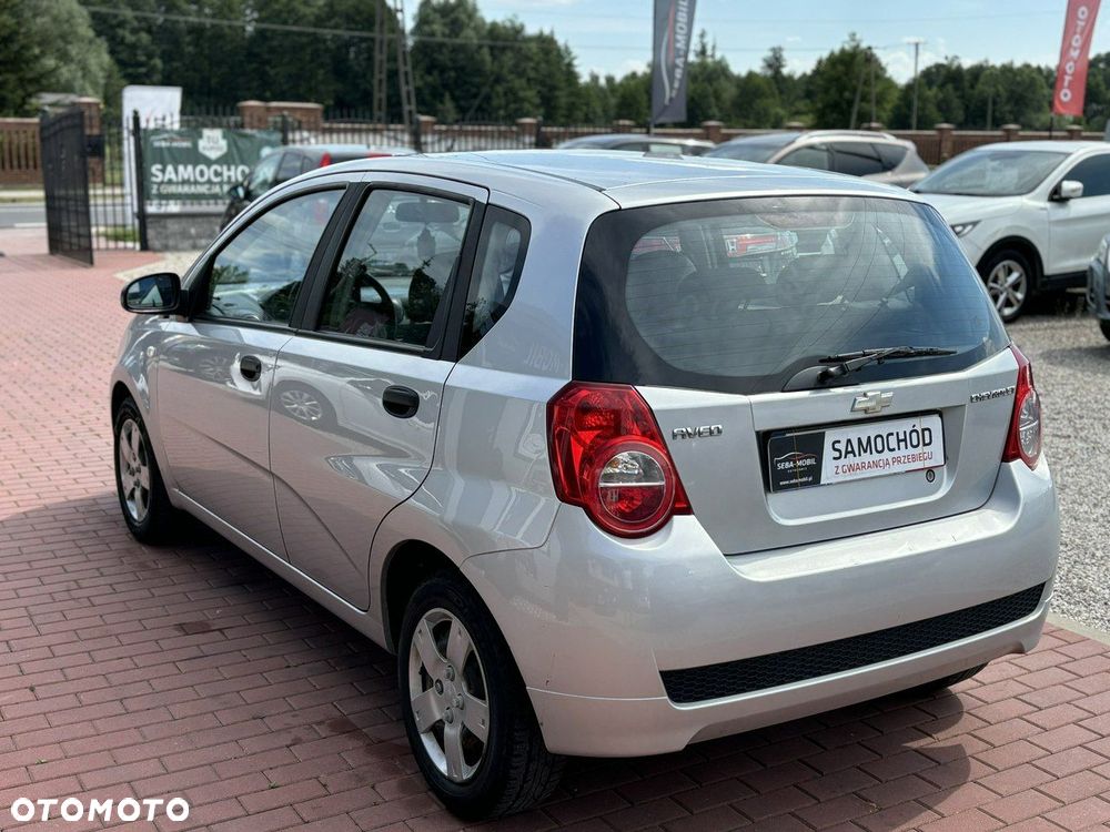 Chevrolet Aveo - 10