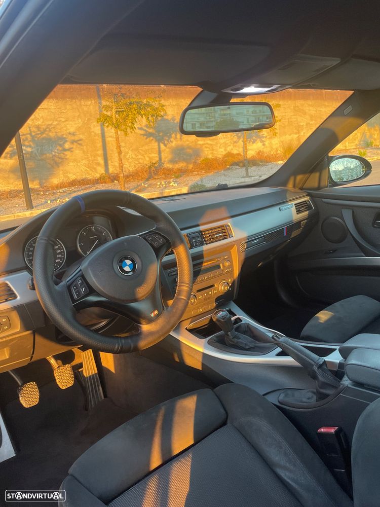 BMW 320 d Coupe - 12
