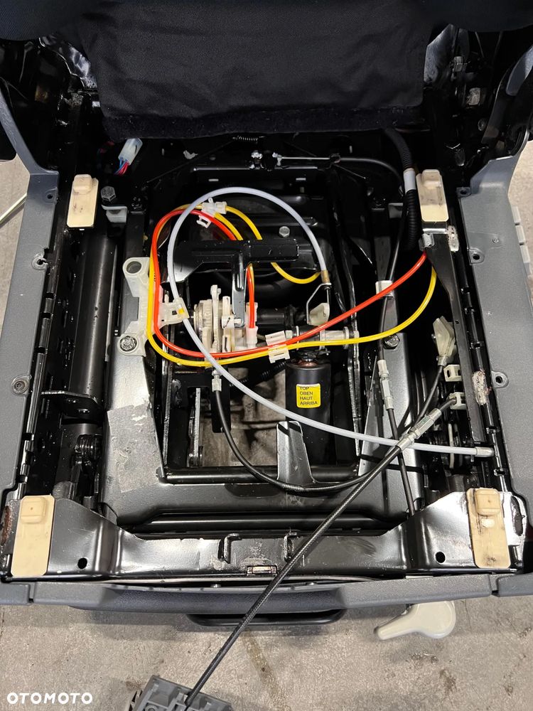 Regeneracja Fotel Pneumatyczny Man/Mercedes - 1