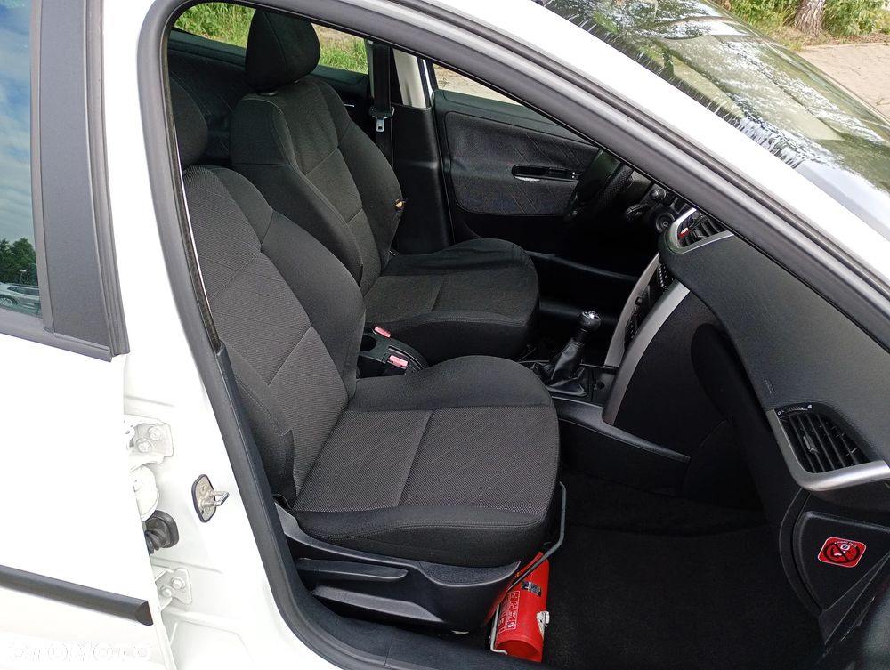 Peugeot 207 1.6 HDi - 6