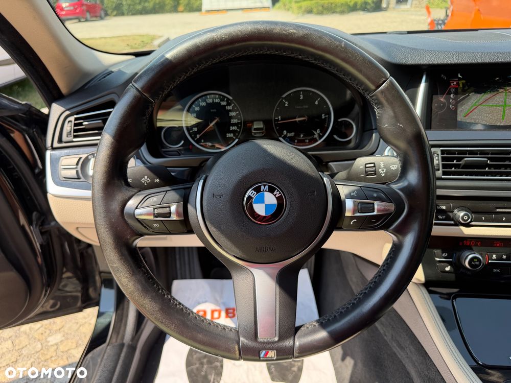 BMW Seria 5 518d Sport Line - 25